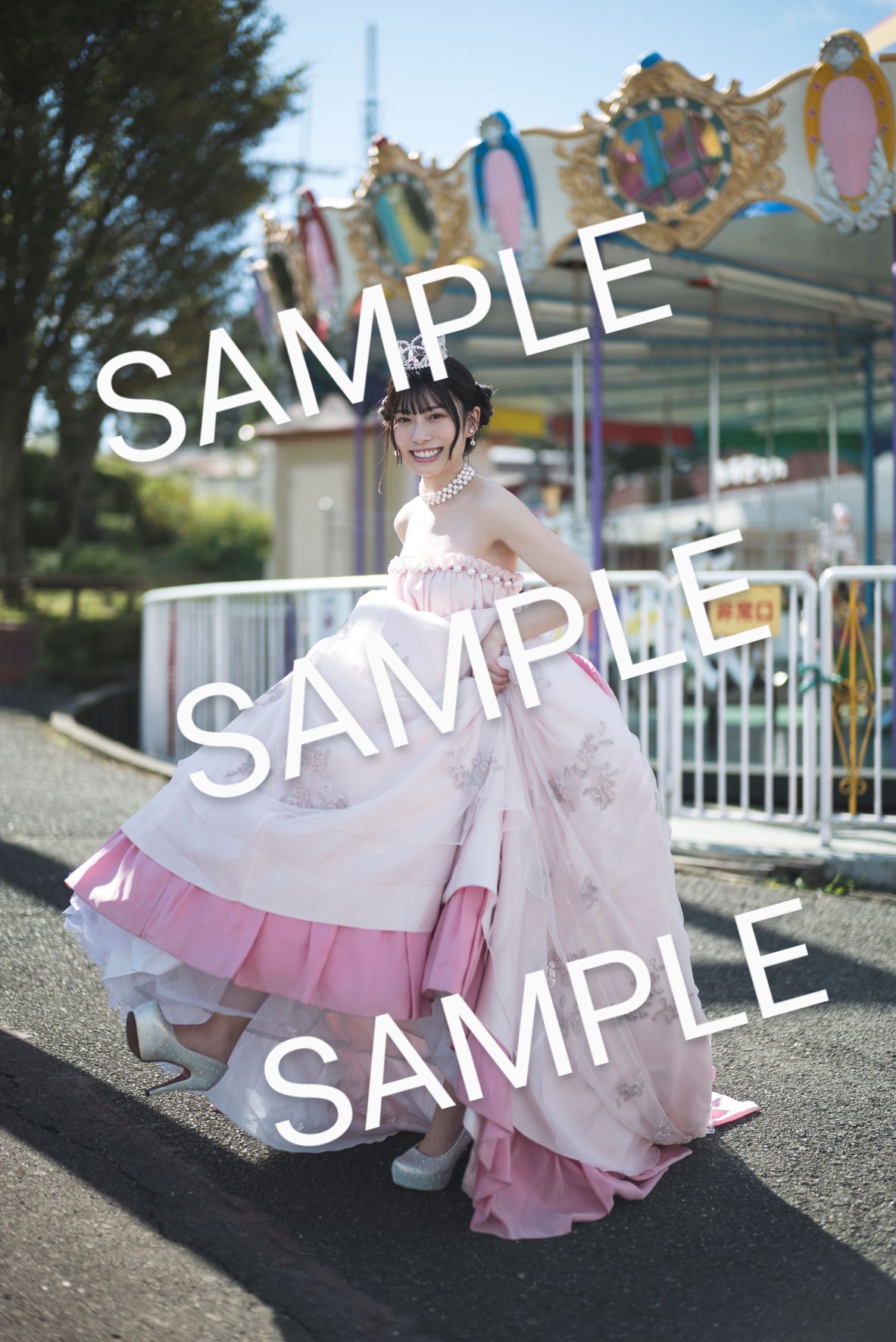 聖騎士東村芽依サイン入りポスター(ひな誕祭記念値下げ) 聖騎士東村芽依サイン入りポスター(ひな誕祭記念値下げ)