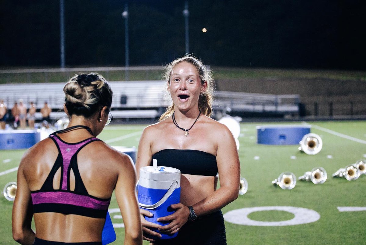 TheBlueKnights's tweet photo. #TexasIsHot, but we love it anyways ๐ Welcome to Texas Tour! https://t.co/LyojZQBGqG