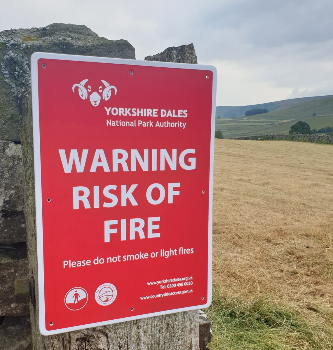 Despite it being cooler and showery in places, we’re still asking everyone to help keep our communities, landscape and wildlife safe by not lighting fires or using BBQs, and to not discard cigarettes, matches or glass bottles. Thank you 🙏 

#YorkshireDales #Heatwave #StaySafe