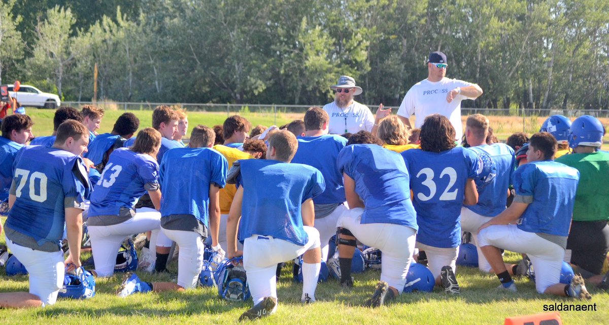 Nothing like the honor of leading ⁦<a href="/EHSHuskies/">Emmett Huskies</a>⁩ ❗️👏

⁦<a href="/dakperry15/">Dakota Perry /</a>⁩ ⁦<a href="/RFULL25/">Ry Fullerton</a>⁩ ⁦<a href="/schroedawgg/">Sam Schroeder</a>⁩ ⁦<a href="/quinny_smith_/">Quinten Smith #27</a>⁩ ⁦<a href="/brennan21_/">Isaac Brennan</a>⁩ ⁦<a href="/_Joe_Lummus/">Joe lummus</a>⁩ ⁦<a href="/idahosports/">IdahoSports.com</a>⁩ ⁦<a href="/IdahoSDE/">Education in Idaho</a>⁩ ⁦<a href="/S2ASystem/">🏈Rich Hargitt Football</a>⁩