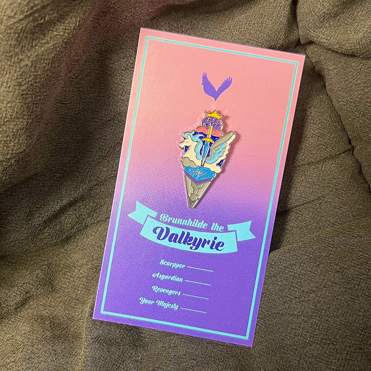 트친분들(0명)
킹발키리 뱃지 개예쁘지 않나요...... 더 살걸...... 너무너무 예쁘다 하