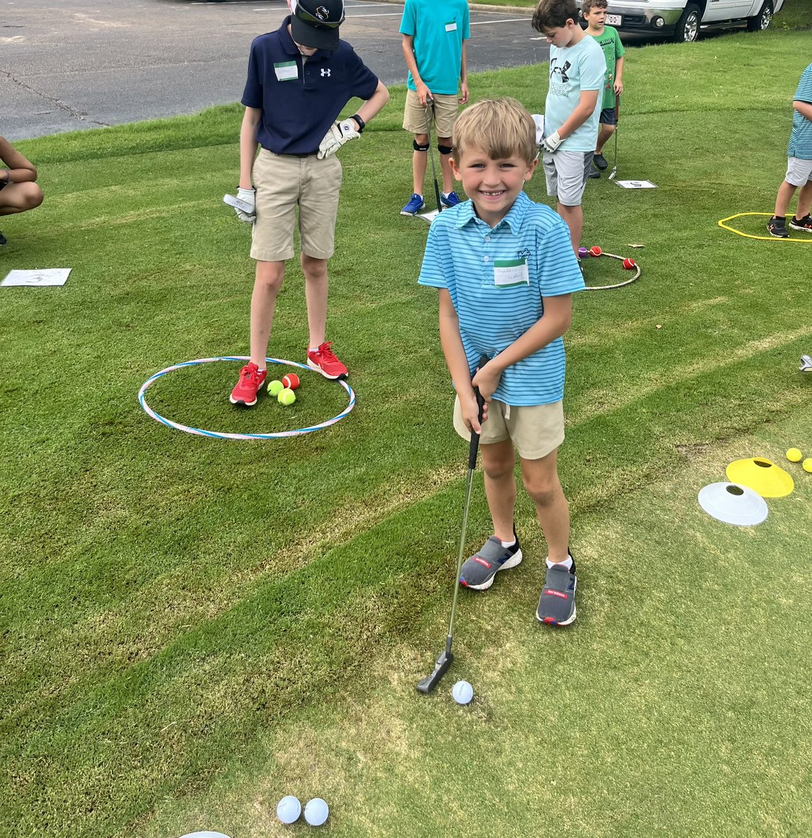 FirstTeeMS's tweet image. Camp Day 2⛳️ @CastlewoodsCC  #FirstTeeCentralMS #youthgolf #fun #kids #golf #friends #corevalues