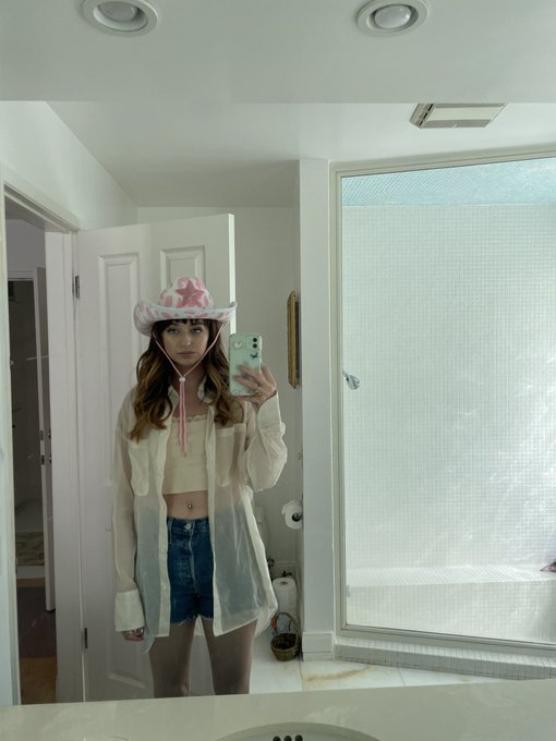 lets talk about this https://t.co/2O52zgBAfS<a href="/tag/newprofilepic"class="tags"><span>#newprofilepic</span></a>