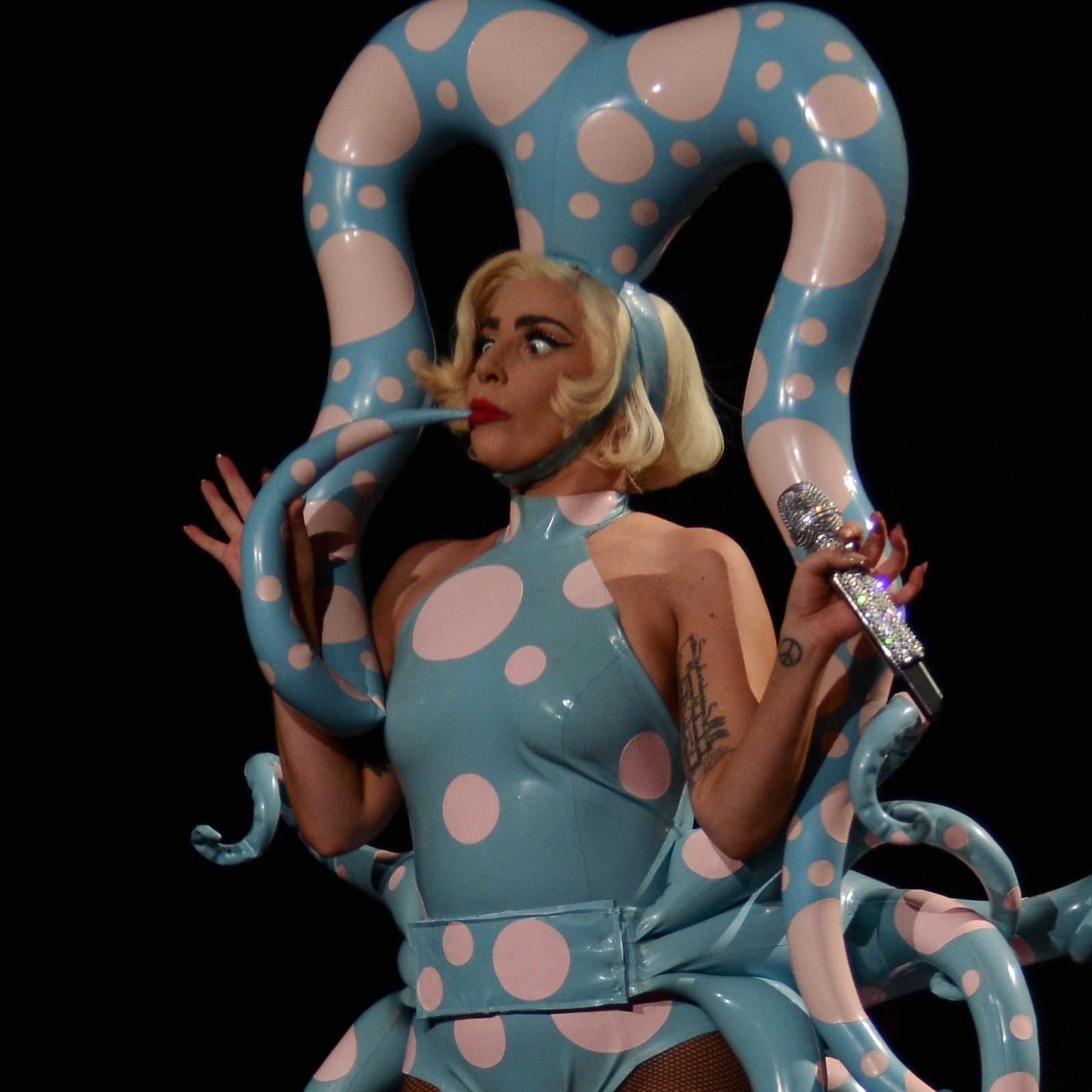 FYKsj5SX0AEvbUC?format=jpg&name=large