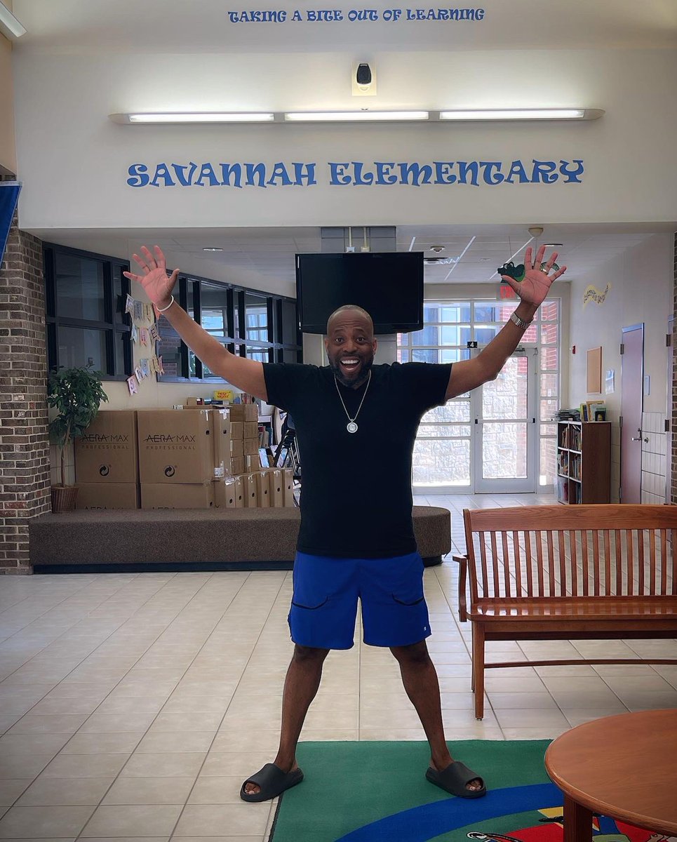 McWilliamsMike1's tweet image. After TWO DECADES in the principal seat I’m stepping away to follow my dream! I will be consulting full time. 

When teachers learn more, KIDS LEARN MORE! I am excited to be a TEACHER of TEACHERS and LEADERS!
#ATPLC #RTIAW #PrincipalLife
#AllMeansAll #SchoolLeader #Leadership