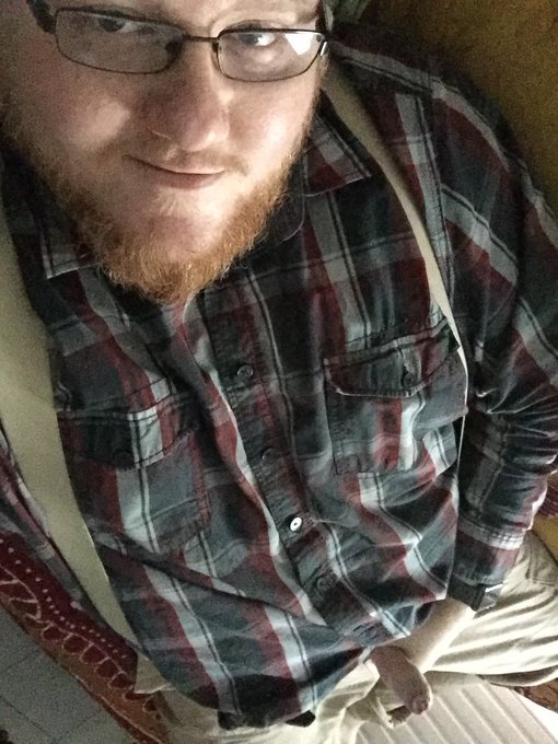 Let's chop some wood https://t.co/YosyLnUZ6X