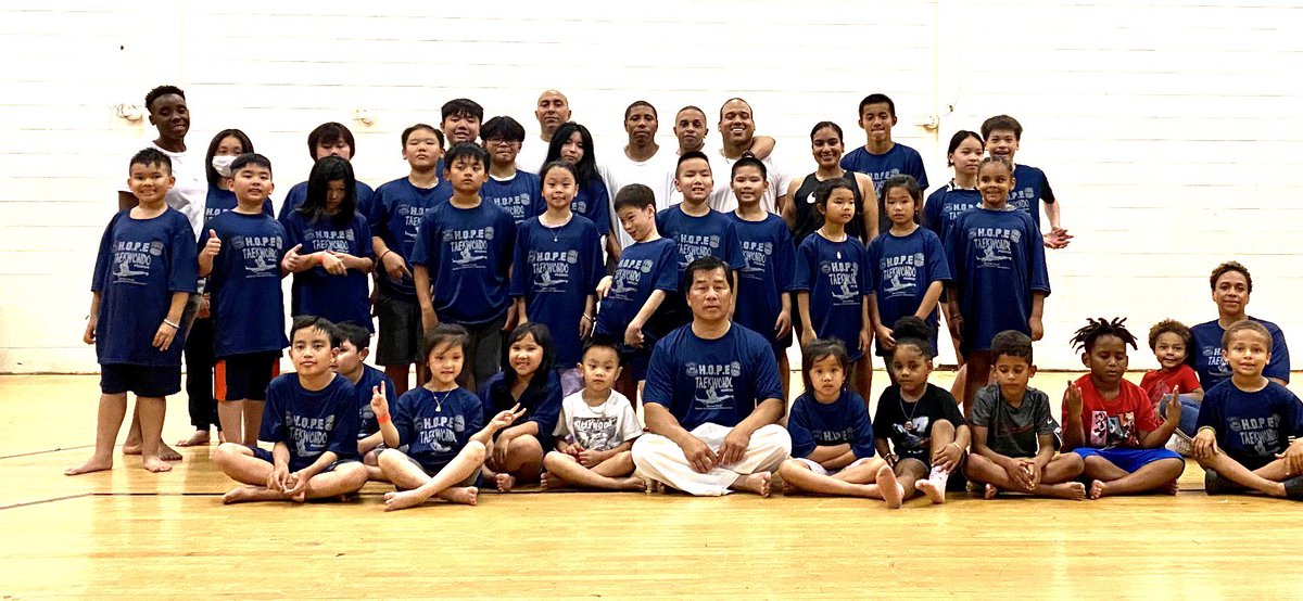 SuperBaston's tweet photo. Last night @BPDAcademy recruits joined the #BCE’s new Taekwondo program, H.O.P.E. They are learning from the best on how to create &amp; build new relationships with our youth! #nextgeneration #class6222 #ournarrative #ouryouth #ourfuture #ournow 💙🥋 https://t.co/MXtPFWTHug