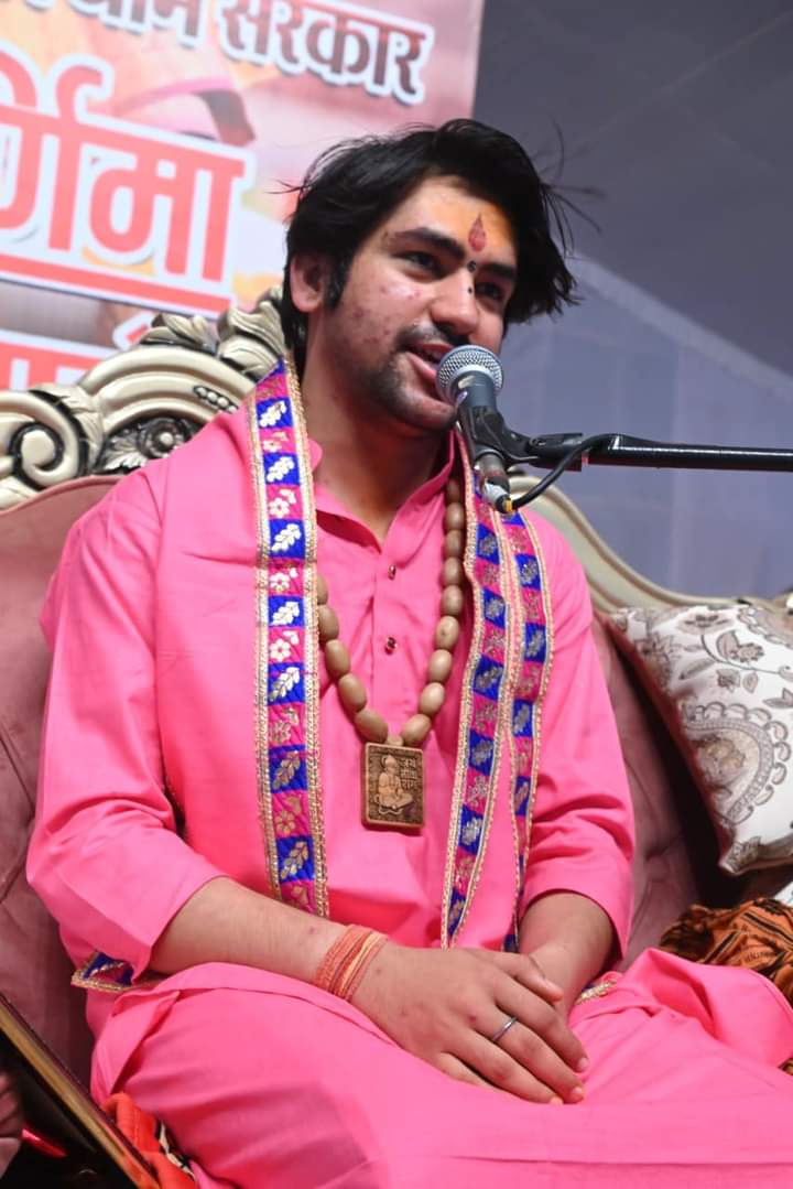 जय गुरुदेव जय बागेश्वर धाम गुरु जी की कृपा हमेशा हम सभी पर बनी रहे.