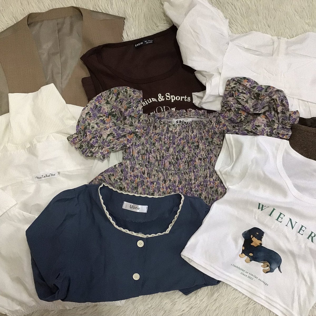 Chaya_32's tweet photo. มาปล่อยเสื้อผ้ามีทั้งมือ1 2ราคาเบาๆเหมือนเดิมจ้า 
ค่าส่ง45 ไม่บวกเพิ่ม(พื้นที่ห่างไกลบวก10)
ลงพรุ้งนี้17:30 ปักหรือ รีลด5บาท🎉
#ส่งต่อ #ส่งต่อเสื้อผ้ามือสอง #ส่งต่อเสื้อผ้ามือ2 #ส่งต่อเสื้อผ้ามือสองสภาพดี #เสื้อผ้าเกาหลี #เสื้อผ้ามือสองราคาถูก #เสื้อผ้ามือ1มือ2 #โล๊ะตู้เสื้อผ้า https://t.co/zBB3ev6svu