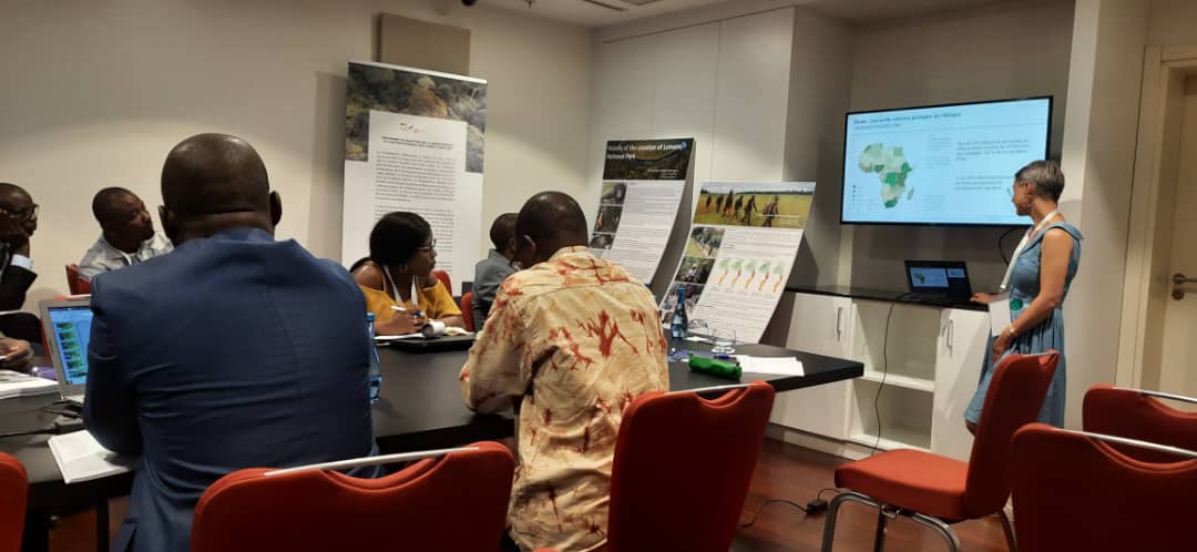 Sotouksi odette (@sotouksi) on Twitter photo L'UICN: le Congrés des Aires Protégées de l'Afrique se tient á Kigali/Rwanda
J4: les travaux continuent. En images l'atelier thématique: l'étude sur l’importance socio-économique des Aires Protégées d'Afrique.
<a href="/ApefProgramme/">Programme APEF</a> <a href="/UICN_PACO/">UICN-PACO</a> <a href="/nehemie_k/">NDOMASSAL K. Néhémie</a> <a href="/BremeBarka/">Barka A. BRÉMÉ</a> L'UICN: le Congrés des Aires Protégées de l'Afrique se tient á Kigali/Rwanda
J4: les travaux continuent. En images l'atelier thématique: l'étude sur l’importance socio-économique des Aires Protégées d'Afrique.
<a href="/ApefProgramme/">Programme APEF</a> <a href="/UICN_PACO/">UICN-PACO</a> <a href="/nehemie_k/">NDOMASSAL K. Néhémie</a> <a href="/BremeBarka/">Barka A. BRÉMÉ</a>