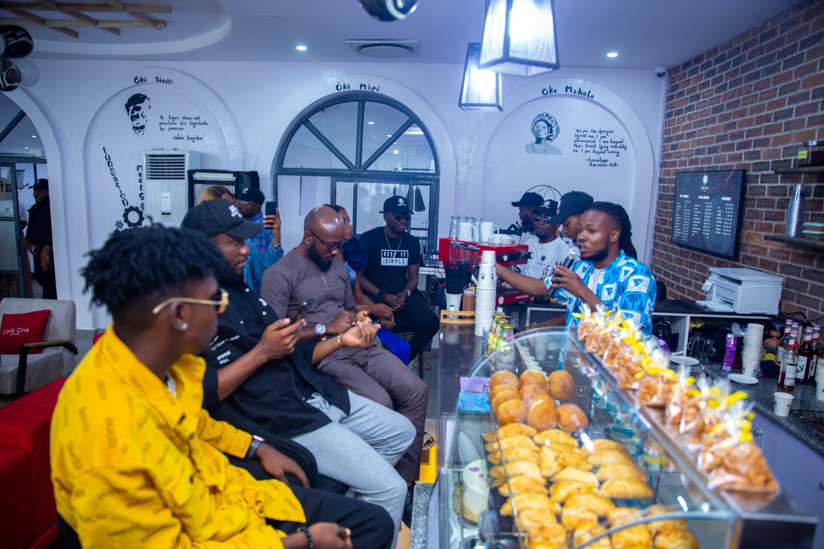 Cafeonenig's tweet photo. Community, connection and so much more at Café One. 

Thank you to our amazing community for turning up at the opening of Café One, Ibadan. 

🤝: @icreateafrica @orchidlekkichess 

#CafeOneIbadan #TheOpening #SomethingNew #InnovationMeetsCommunity https://t.co/iM1hEAO3Uo
