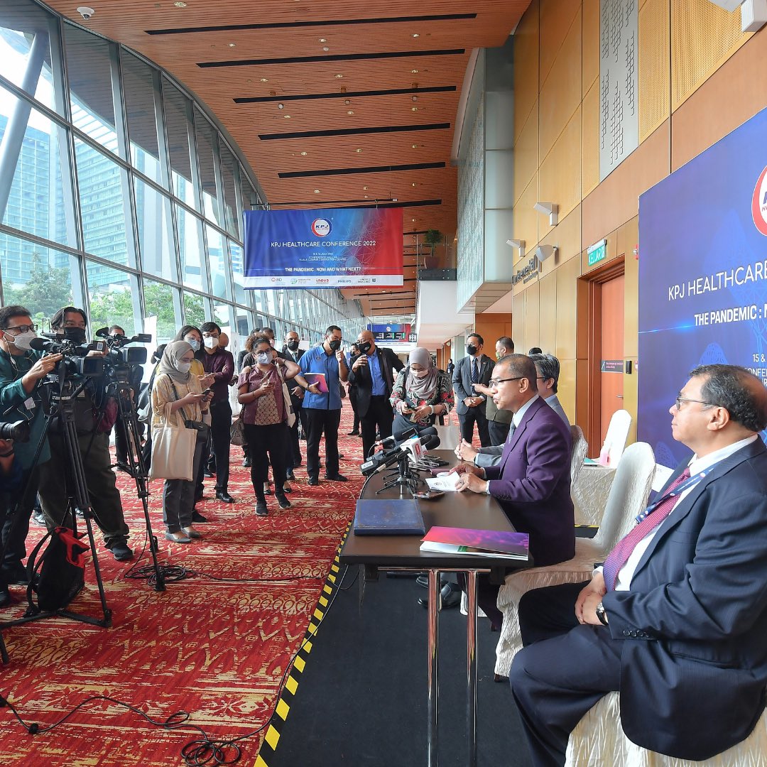 datomohdshukrie's tweet photo. The KPJ Healthcare Conference has been our long-standing tradition whereby since 2001, it has been able to attract healthcare professionals from all over the world. This is indeed our pride and joy. https://t.co/NMrMrkK2m8