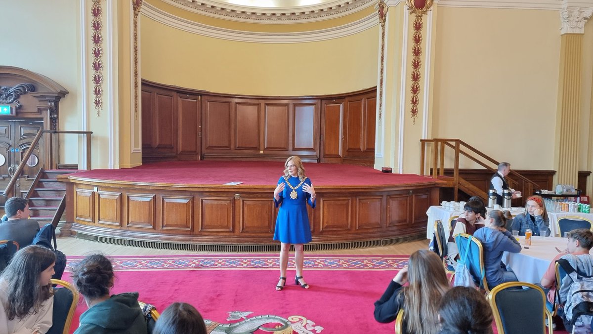CllrBlack's tweet photo. I had the great privilege of welcoming a group of Basque students to City Hall this morning. 

We hope you enjoy the rest of your time in Belfast 👏 https://t.co/zbdgBGngss