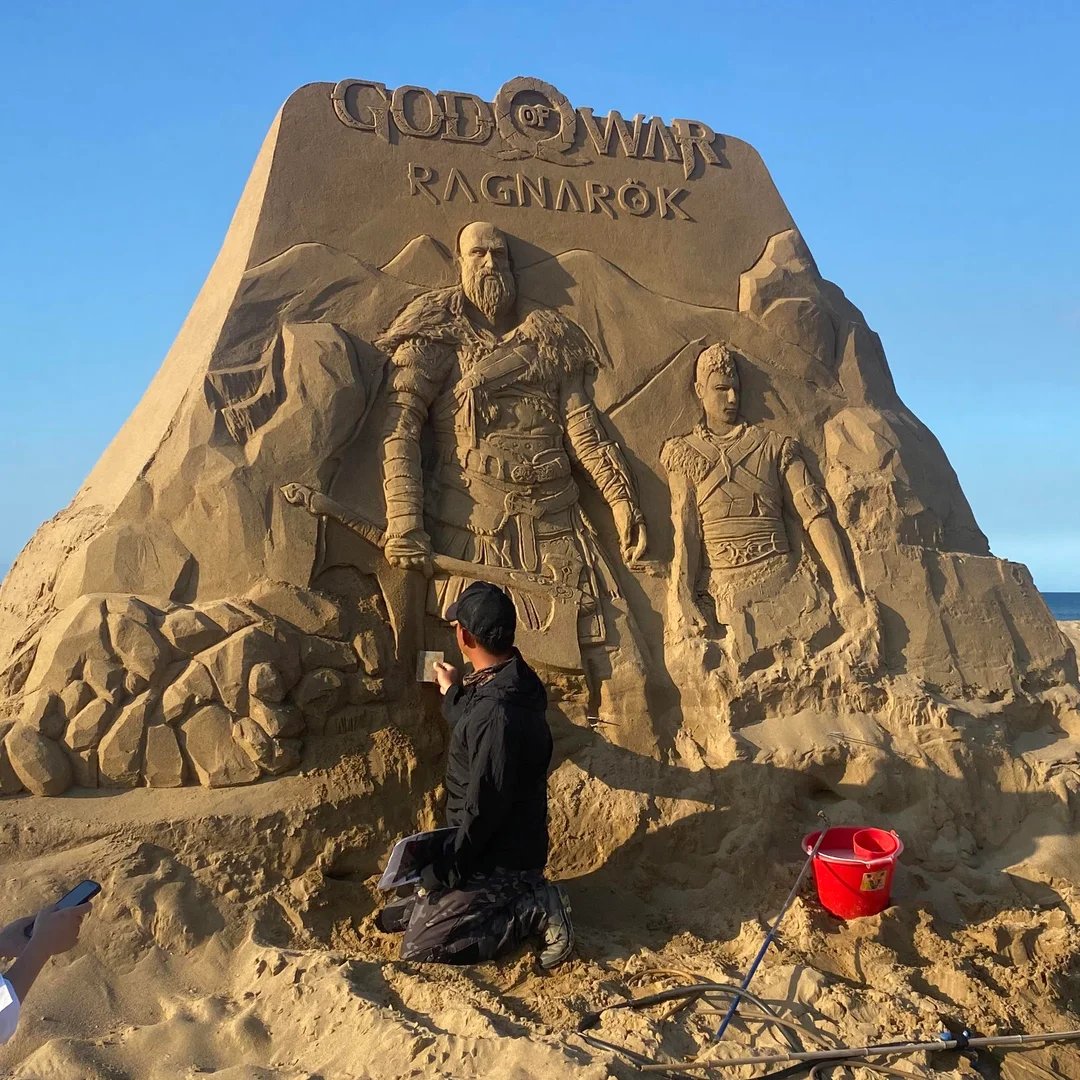#GodOfWarRagnarok sand sculpture