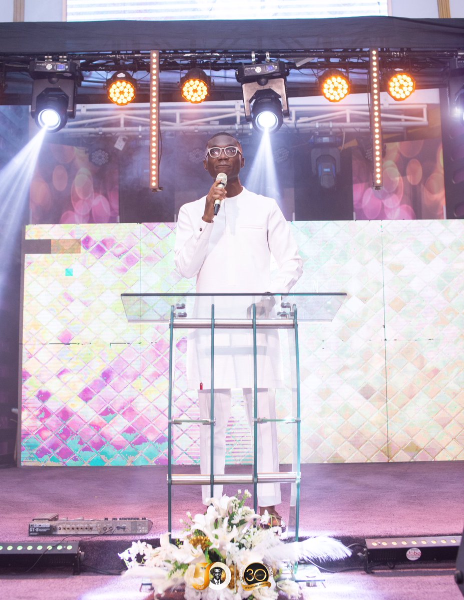 atoabassah's tweet photo. Breakthrough Dome was awesome π€© π€©.
Thank you @bishop_Oseitutu
#agtg #thetoastmaster #masterofceremony #mc #bot50 #birthday #books #launch #takoradi #breakthrough #dome
πΈ BFMI https://t.co/kkdoQWtwwG