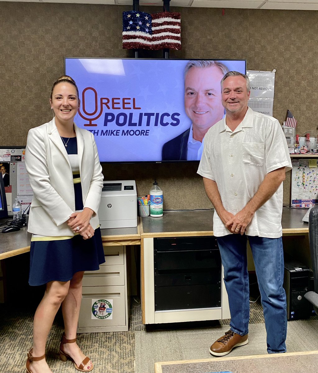 This week on #ReelPolitics I’m joined by <a href="/pascoschools/">Pasco County Schools</a> School Board member <a href="/MrsHardingPasco/">Megan Harding Pasco School Board</a>. Listen Sunday at noon on <a href="/am860TheAnswer/">AM 860 The Answer</a> or <a href="/iHeartRadio/">iHeartRadio</a> . Replay on <a href="/Spotify/">Spotify</a> <a href="/ApplePodcasts/">Apple Podcasts</a> and theanswertampa.com/radioshow/reel…
#Pasco
#Schools
#schoolboard 
#Florida