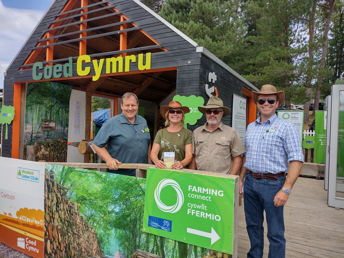 KateBeavan's tweet photo. Geraint needs a hat! What a dream team, please come & say hello ๐ค x @royalwelshshow #CoedCymru #StumpUpForTrees #FarmingConnect #RoyalWelshShow https://t.co/FN39Xy4GQz