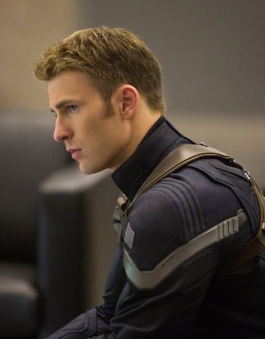 keeryisms's tweet photo. steve rogers i love u <3 https://t.co/zO4LWbdXLK