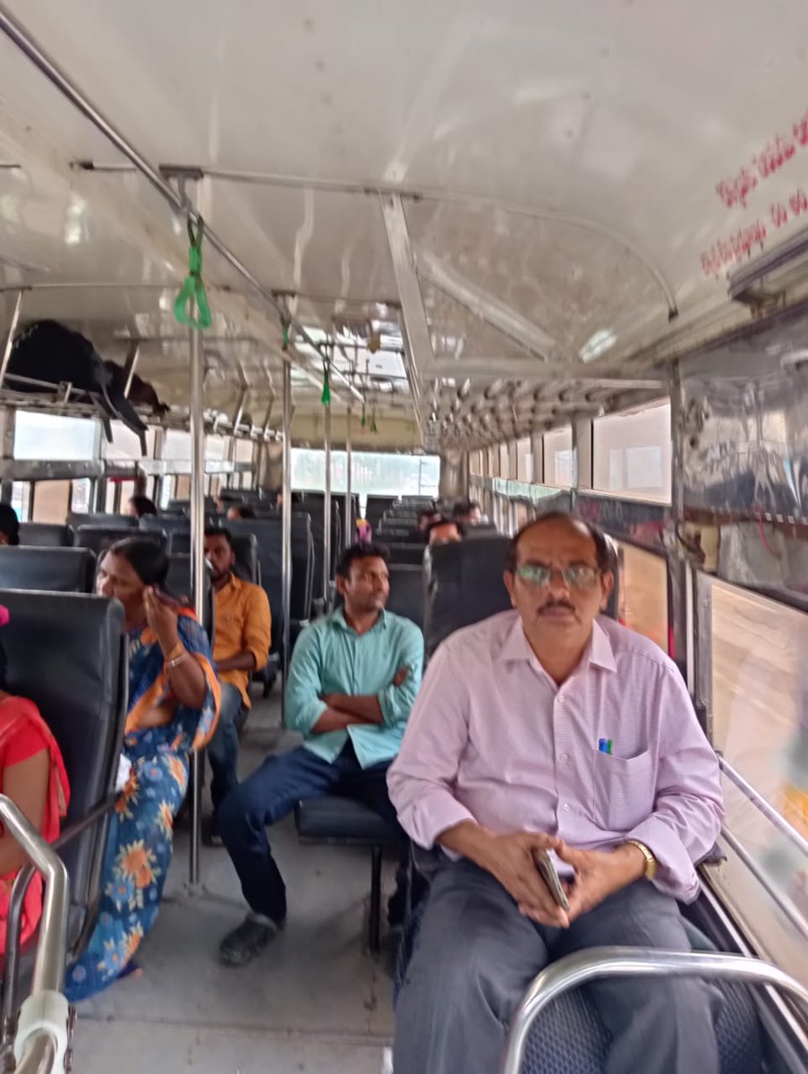 dmtrrtsrtc's tweet image. Sir
Travelled from Velshala to TRRin view of busday
