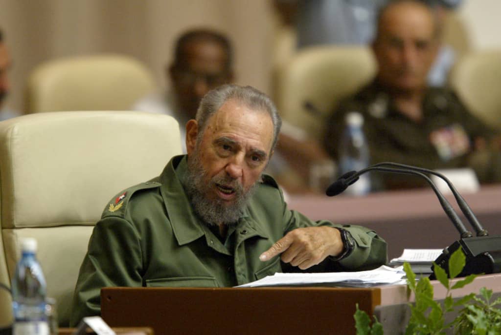 #Fidel: '¡No se sabe el poder de la verdad!  Uno de los grandes secretos, quizás el más importante, de esta Revolución es que trabaja con la verdad, y la verdad es invencible'. (21/7/2005) #CubaPorLaPaz 🇨🇺
