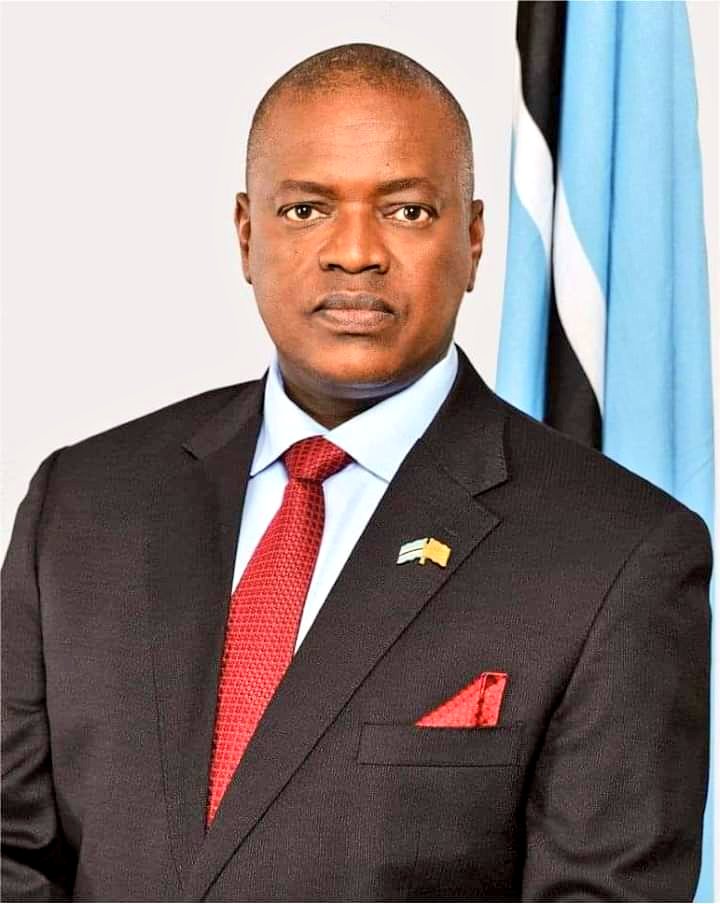 On this day 60 years ago, the President of the Republic of Botswana was born. Happy birthday HE Dr <a href="/OfficialMasisi/">Dr. Mokgweetsi E.K Masisi</a> many more returns. #FanMoSportsAgency