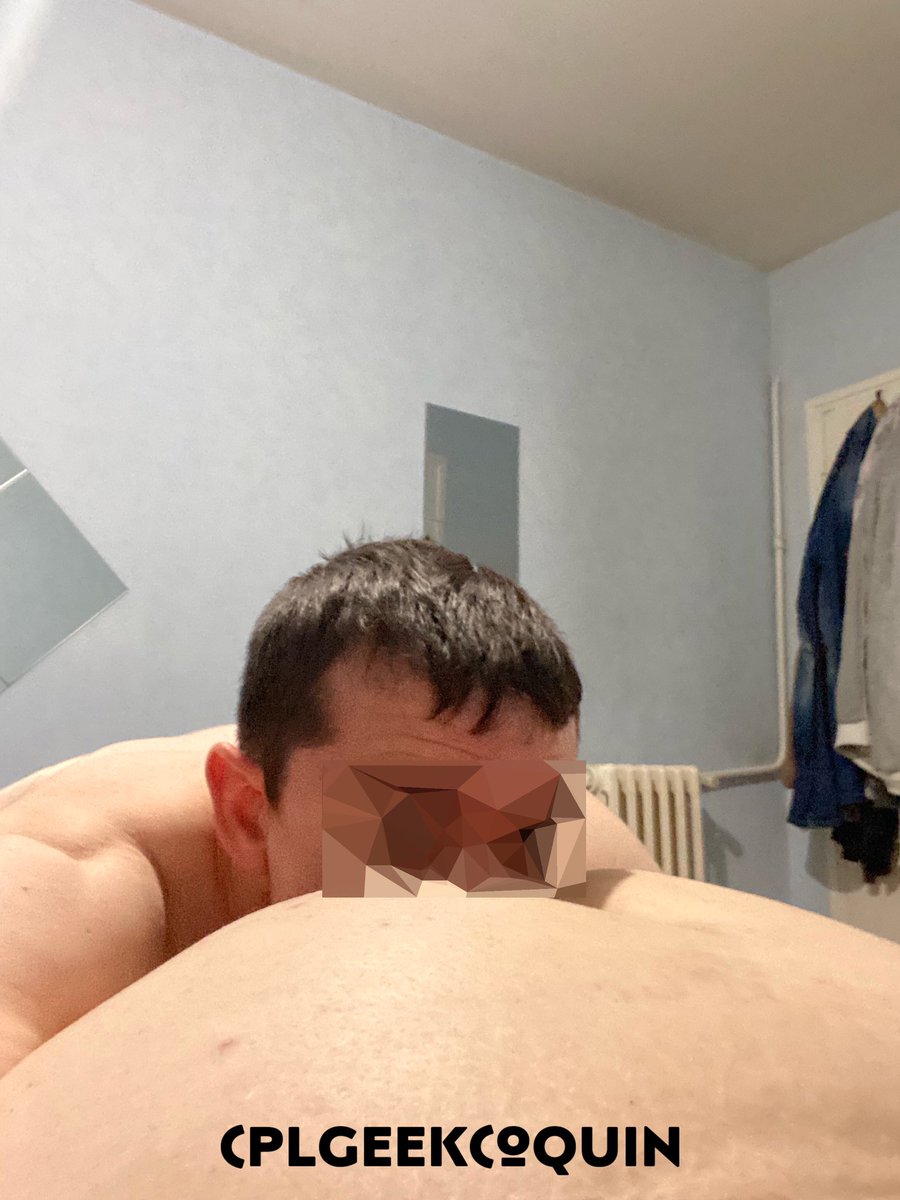 CplGeek's tweet photo. Dès le réveil monsieur avait très envie de 👅 mon petit trou 😉 RT si tu voudrais me faire la même chose #elle🧝🏻‍♀️ #ass #asslicking 

La suite sur #MYM https://t.co/aObp9NwHbl