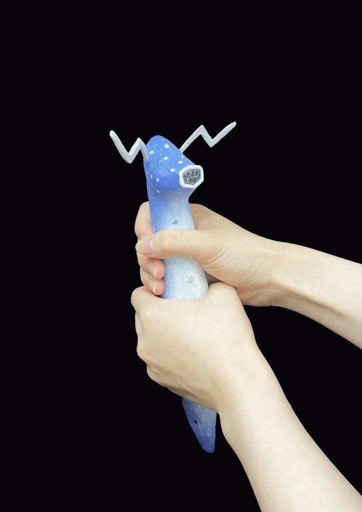 エレキング幼体　ぬいぐるみ　ワンフェス　ウルトラマン 7月7日(日)より販売開始】【MAXTOY】エレキング幼体(カラフル蓄光)が