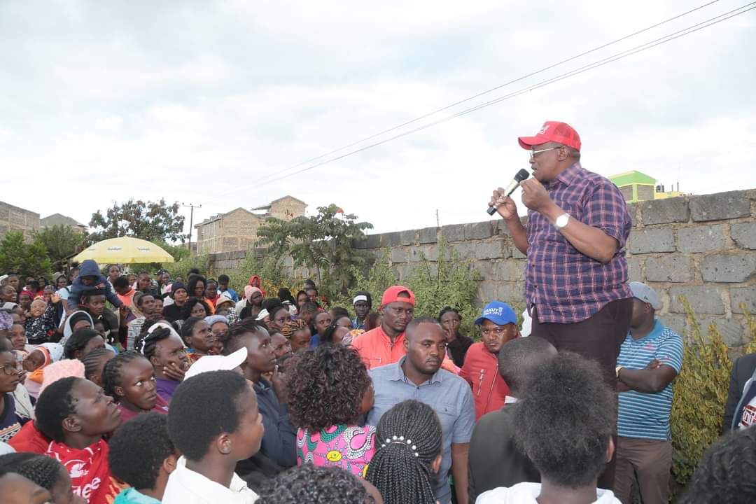 gakuyo_hon's tweet photo. Thank you my brothers and sisters from Thika for your support
 Lets make Thika great again.
Kazi | Usawa | Maendeleo
#GakuyoTanoFresh https://t.co/sT8leDGb6L