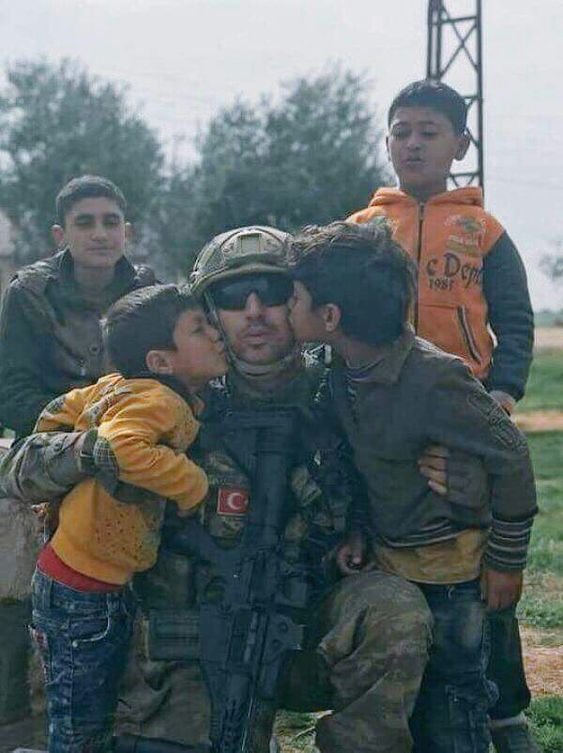 Ya vurulan sivil değildir yada vuran Türk değildir...