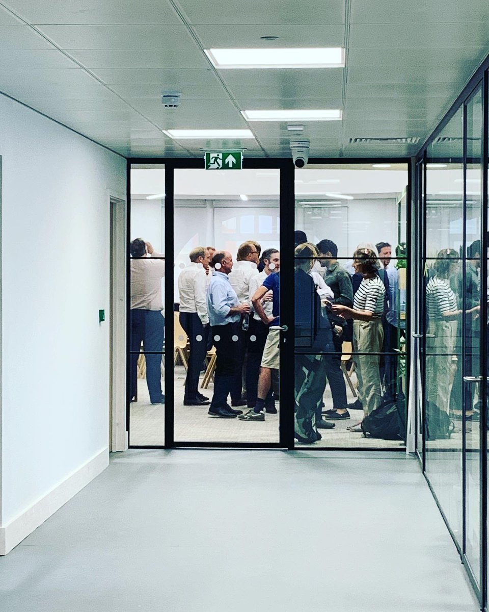 MidnightComs's tweet photo. Lovely to see everyone at the @brightonchamber #ConstructionVoice event last night and get a sneak peek at the new @projectsbtn which is looking swish!
@floatmidnight is writing up the discussion and her blog will be available soon.
@samerbagaeen @EdAllisonWright https://t.co/klSos4UvbE