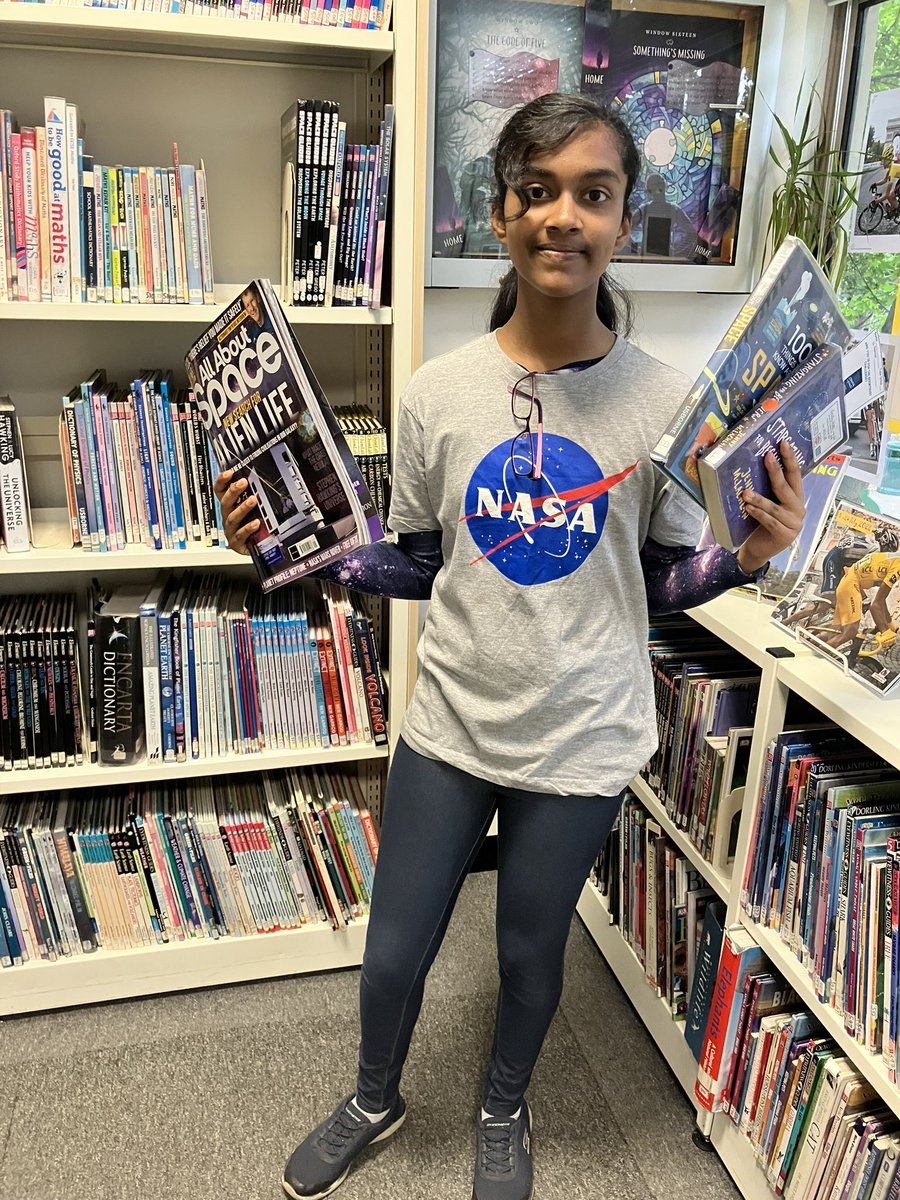 lounge_learning's tweet photo. One my fantastic #studentlibrarians is off to the @spacecentre and aptly dressed for the occasion @NASA @TootHillSTEM. Of course the picture has been taken with a couple of books!😁@JennyMcLachlan1 @TootHillBingham https://t.co/x8i0QQZ6LP
