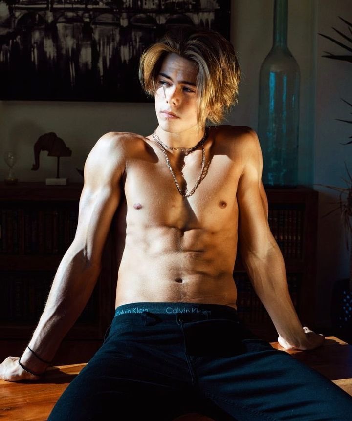 Daily Gay Guys 4 U on Twitter: "Hottie"