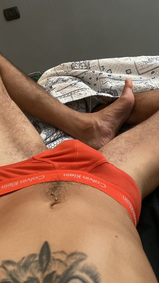 essealtore's tweet photo. Gonfiori mattutini… #buongiorno #Twitter #gay #calvinklein https://t.co/PoybOYP9oZ