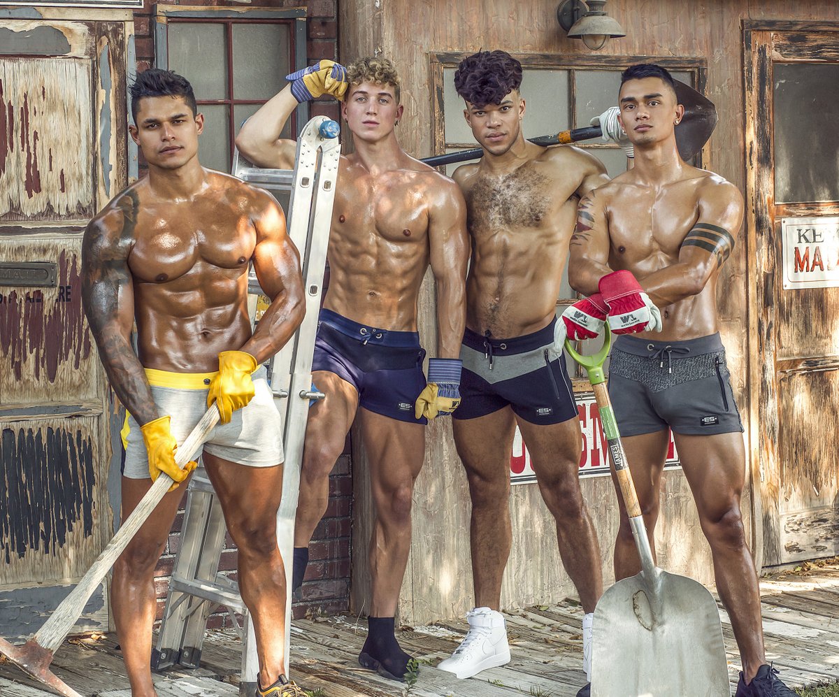 All work and no play; that can't be fun...
Live a little and do it in •ES•Collection for that extra enjoyment

Get yours at escollection.es🛒 
Proudly Designed and Made in Barcelona💡
FOR YOU!

Director/Editing <a href="/AcrodaveFans/">Acrodave Official</a>
Photographer <a href="/CarlosCamposPh2/">Carlos Campos Photography</a>