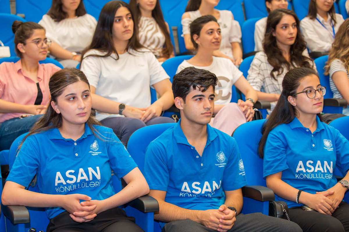 asanvolunteers's tweet image. &quot;ASAN Könüllüləri&quot; Təşkilatı və Business Development Center’in birgə əməkdaşlığı ilə &quot;Şəxsi İnkişaf Marafonu 2&quot; layihəsi çərçivəsində növbəti təlim &quot;İş müsahibələrində bədən dili&quot; mövzusunda baş tutub. 

#AKT #ASANVolunteers #BusinessDevelopmentCenter #ŞəxsiİnkişafMarafonu2