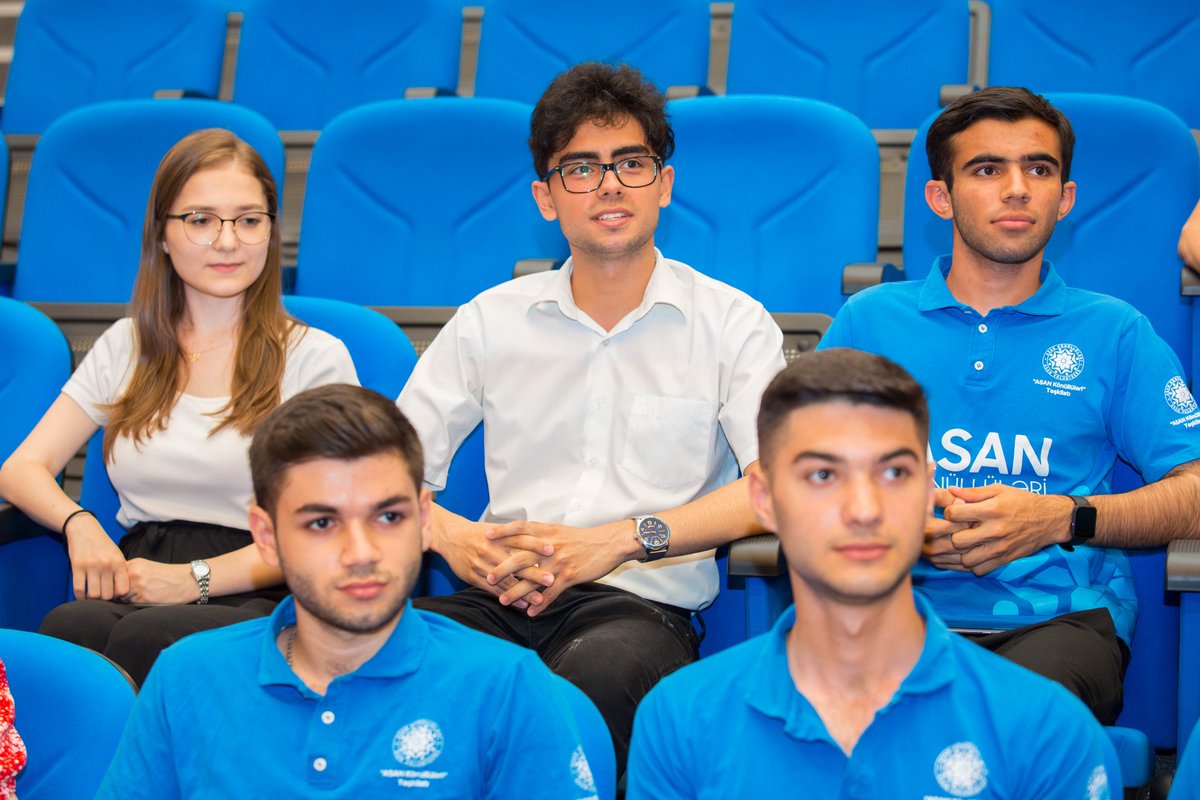 asanvolunteers's tweet image. &quot;ASAN Könüllüləri&quot; Təşkilatı və Business Development Center’in birgə əməkdaşlığı ilə &quot;Şəxsi İnkişaf Marafonu 2&quot; layihəsi çərçivəsində növbəti təlim &quot;İş müsahibələrində bədən dili&quot; mövzusunda baş tutub. 

#AKT #ASANVolunteers #BusinessDevelopmentCenter #ŞəxsiİnkişafMarafonu2