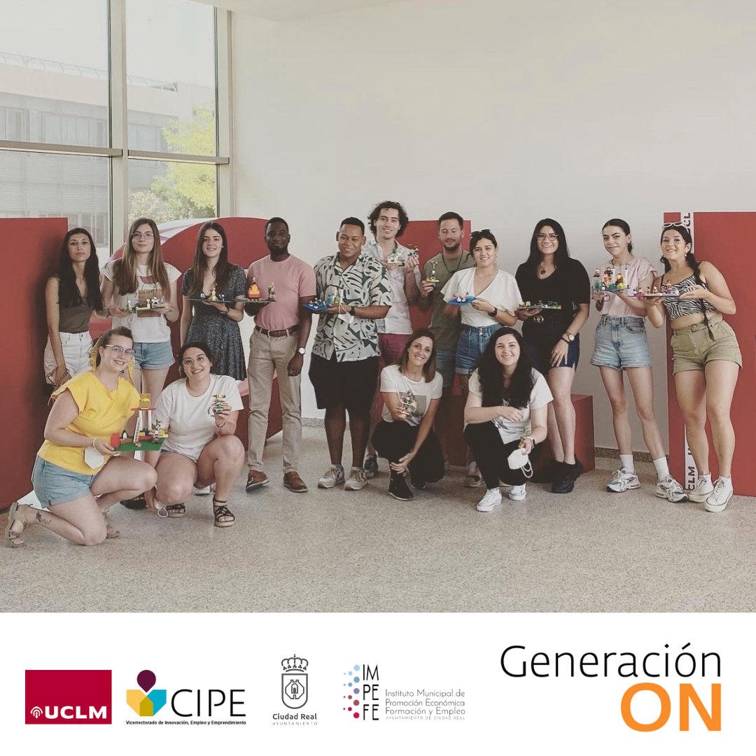 cipeuclm's tweet photo. Los/as estudiantes de #GeneracionON continúan conectando con su objetivo profesional y personal a través de dinámicas de trabajo en equipo y autoconocimiento.
Gracias a @patriciagaldon_ por compartir con nosotros/as la metodología #LEGOSERIOUSPLAY 🧩
@IMPEFE @uclm_es https://t.co/RNOeGOEldG