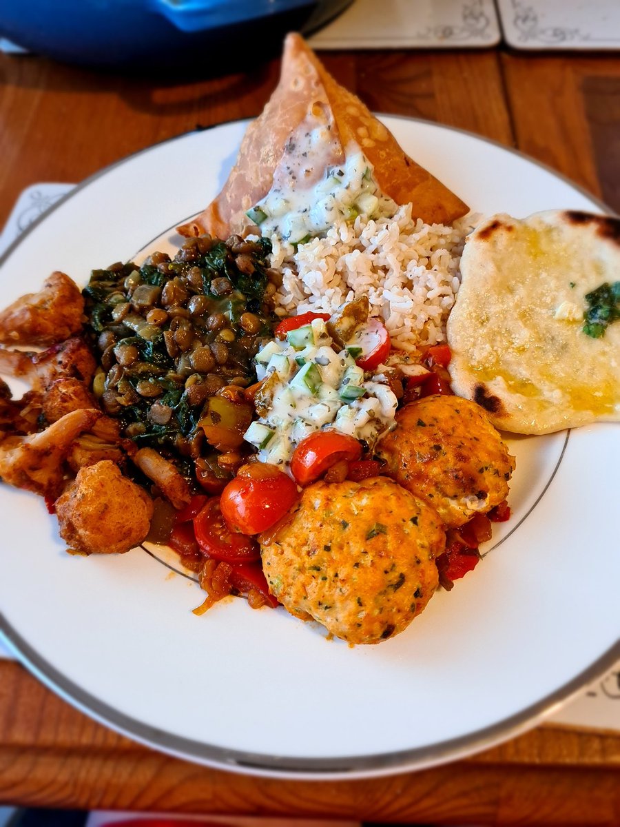 RateMySausage's tweet photo. The 2022 RMS Curry-Off
Day 18 - Tammy @wardeats
Mark from 1 to 10 (on this tweet only) & comment if you wish.
Please RT & follow the chef.
Scroll down for description of food & voting tips.
#CurryOff #CurryCompetition https://t.co/XRkmJ2XwRo