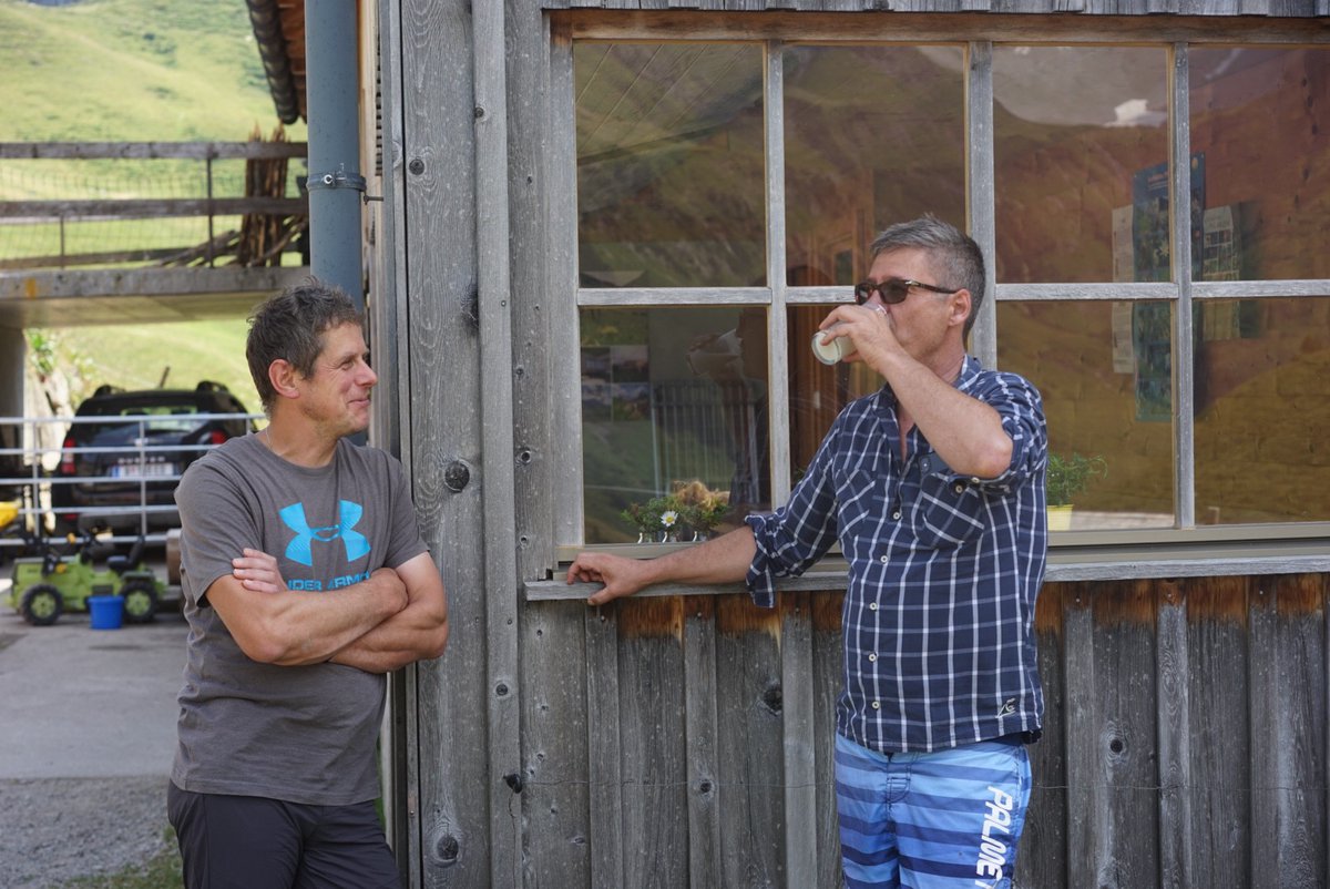 kaesekommissar's tweet photo. Schröcken - Alpe Batzen - Körbersee - Schröcken
Wanderung zu Christian Moosmann der herrlichen #Gespenkäse erzeugt.
#Vorarlberg #Bregenzerwald #Rohmilchkäse #Alpkäse #SlowCheese #Slowlife https://t.co/itFTuXU37Q