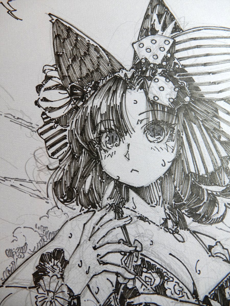 【アナログ1785:波打ち際の華】病院の待ち時間に描いた絵。暑いので海の絵。以前の待ち時間に描いた数枚と似た感じで飾り多め。
#狐娘 #モノクロ #出先絵 