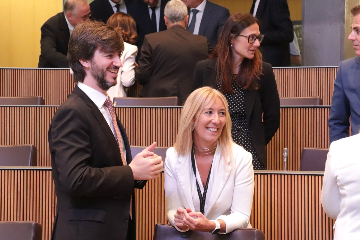 Democrates_and's tweet photo. ➡️@ConsellGeneral: Sessió amb3⃣punts a l'ordre del dia,3⃣lleis de gran importància per al país i la nostra ciutadania👇

✅Modificació de la Llei de la funció pública
✅Llei de la persona i de la família
✅Llei per al desenvolupament i diversificació del sector ramader i agrícola https://t.co/a2sOcJ7CDq