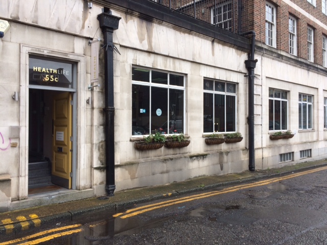 KINGSTON LEASE COMPLETED
Following expiry of the lease to Nationwide Building Society in #Kingston, we were instructed by the landlords, British Land, to secure a new #lease with a former sub #tenant. Following successful negotiations, terms were agreed a new lease completed.