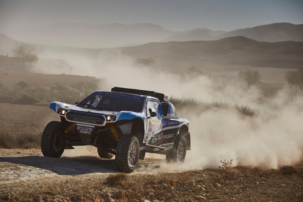 FordSpain's tweet image. ¡Ya queda menos! Mañana arranca la @BajaAragon: nuestro @GPRcompeticion y su copiloto Dani Camara lo darán todo con el Buggy GPR22 y su brillante motor #FordEcoBoost. ¡A por ello! 💪 #GPRsport