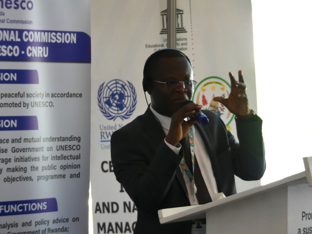 UNESCO_rwanda's tweet photo. Our second presentation today at the UNESCO pavilion: Mr. Samuel Partey Programme Specialist of Natural Science at UNESCO in Nairobi spoke about the value of Biosphere Reserves for local communities in Kenya.
#APAC2022 @UNESCO_MAB @UnescoEast https://t.co/85XBBQmsJY