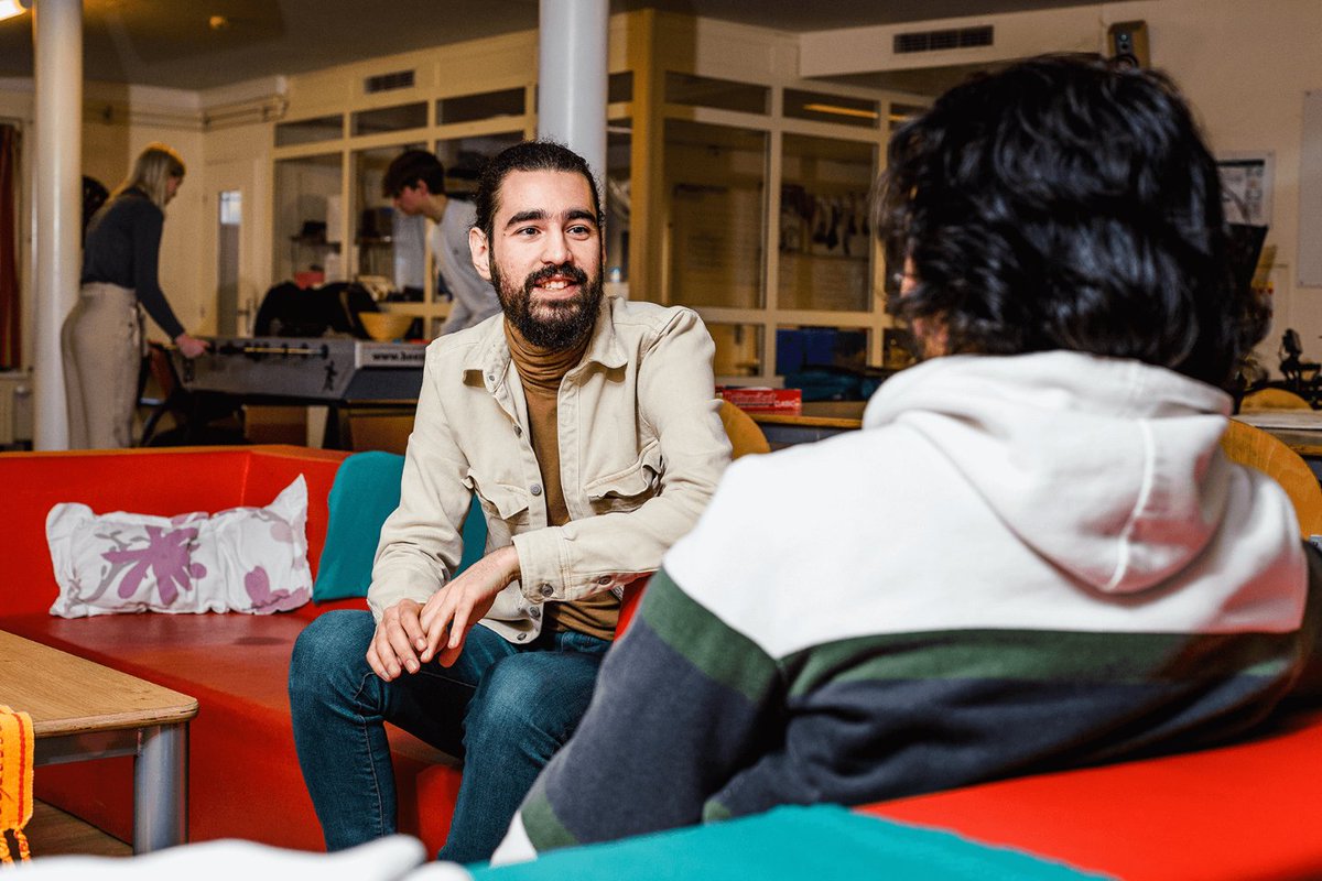 Wij zijn opzoek naar een Individueel traject begeleider (24 uur) Ben of ken jij iemand? 
Solliciteer via onderstaande link 😃
werkenbijteylingereind.nl/vacaturebeschr…