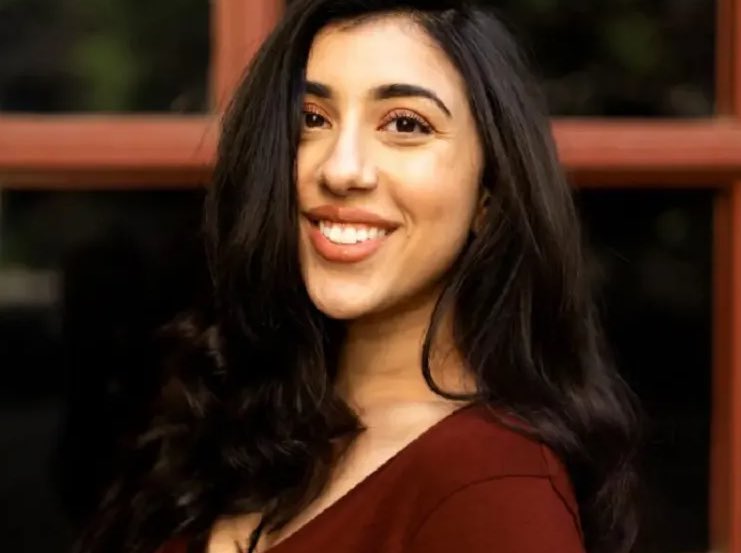syedatubaanwar's tweet photo. A divorced daughter is better than a dead daughter.

Support your daughters/sisters if they are suffering. Show up for them in need 🙏🏼

Inna Lilahe Wa Inna Elahi Rajioon…
Pls say a prayer for #SaniaKhan, a Pakistani American who was shot dead by her ex husband in Chicago. https://t.co/x2RKfRFfk0