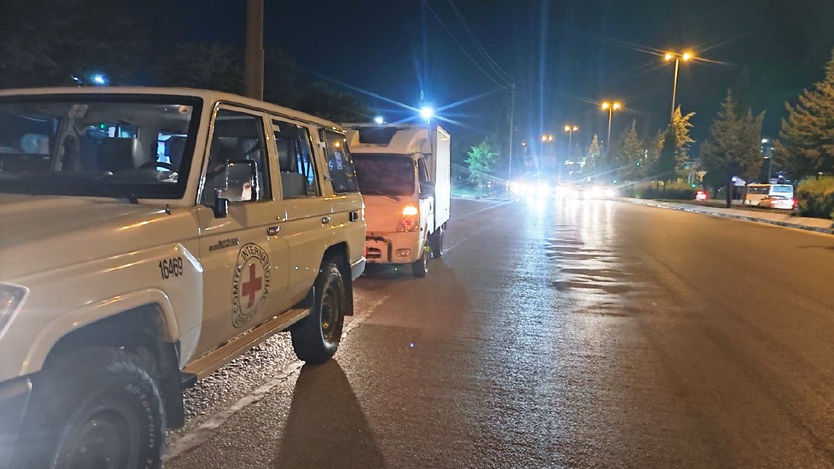 ICRC_IQ's tweet photo. Yesterday, our teams delivered urgent medical supplies to support Dohuk Hospital in responding to the influx of wounded from Parakh village. Additional supplies will be sent today to Zakho.
The ICRC will continue its humanitarian efforts to help those affected by this emergency. https://t.co/vI8uZzMleh