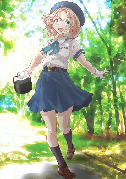 @GasoleneTANKUN しごと終わったのでローファーにしたのも作ってみました! 