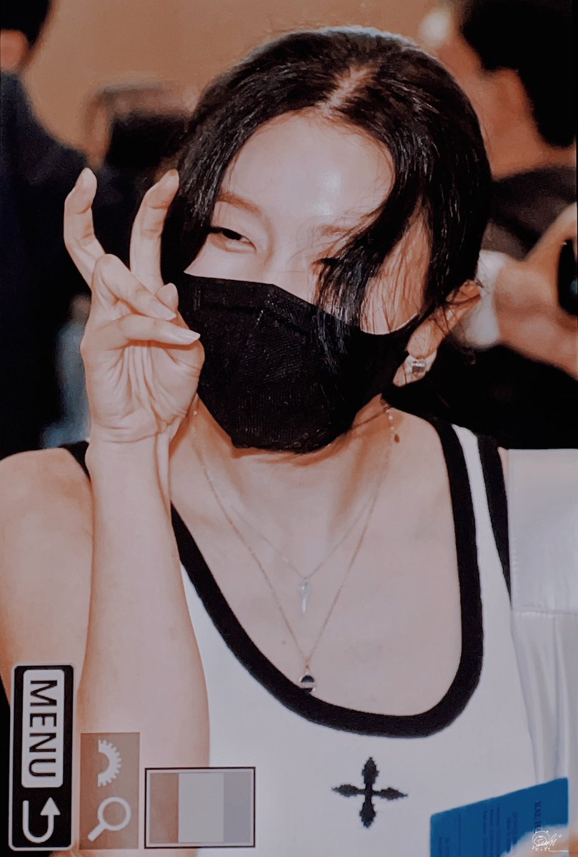 HungryLittleBe2's tweet photo. 20220721 출국
#레드벨벳 #RedVelet #슬기 #Seulgi https://t.co/QwY2DBXlIw