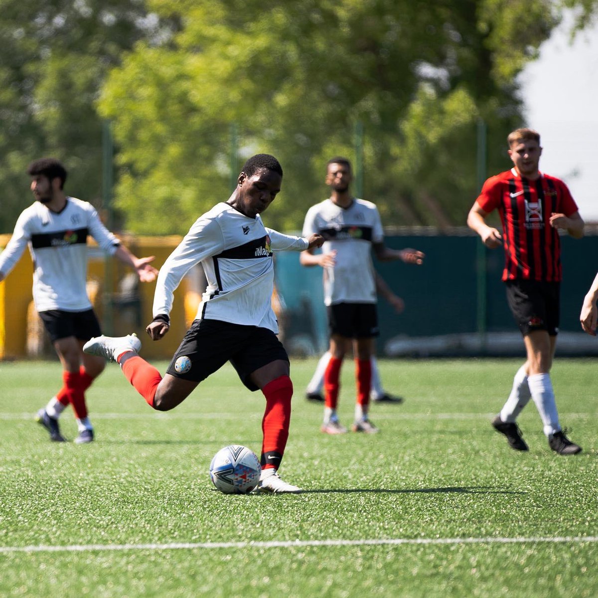 mcrcentralfc's tweet photo. FRIENDLY WANTED! 

Central have an opening for this Saturday! 

🏟 Facility booked 
⏰ 2 pm 

Split costs of ref and facility. 

Retweets appreciated 🤝

@THEMCRFL @Manchester_FA https://t.co/EvYKCpiPd9
